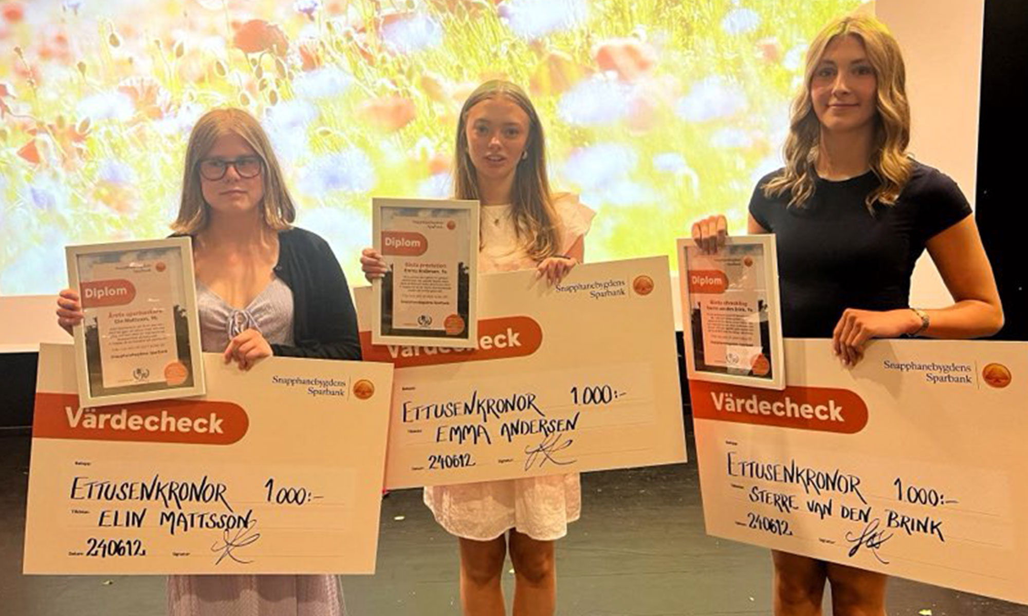bild på elever som erhållit bankens stipendier på bjärnums skola